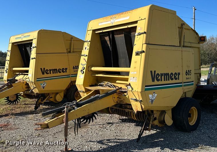 image for item KT9226 1993 Vermeer 605 Series K  round baler