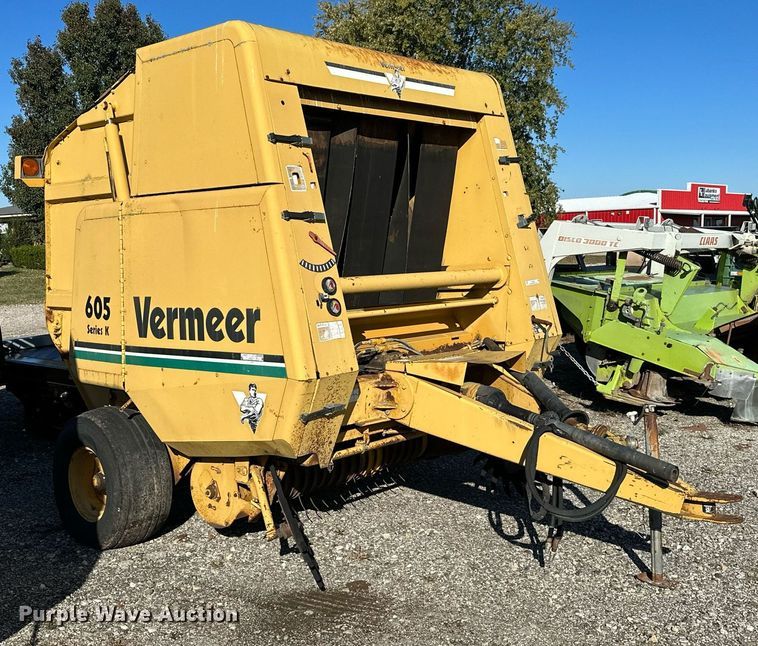 image for item KT9226 1993 Vermeer 605 Series K  round baler