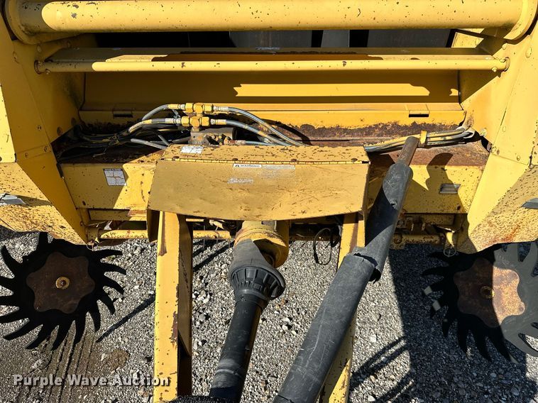 image for item KT9226 1993 Vermeer 605 Series K  round baler