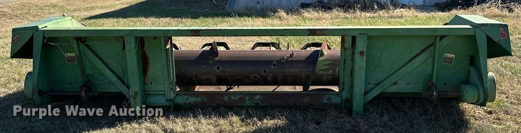 image for item KT9239 John Deere 653A  all-crop head