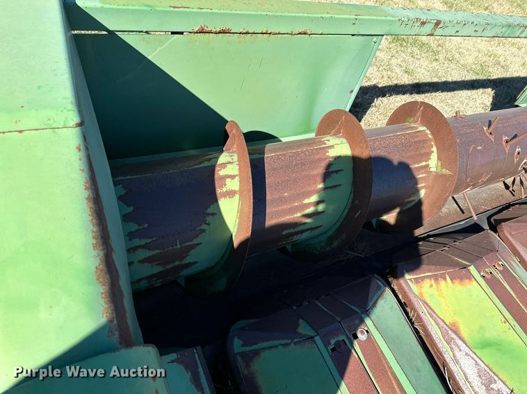 image for item KT9239 John Deere 653A  all-crop head