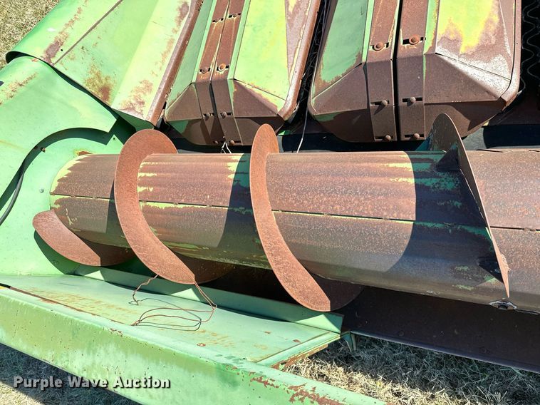 image for item KT9239 John Deere 653A  all-crop head