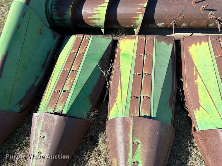 image for item KT9239 John Deere 653A  all-crop head