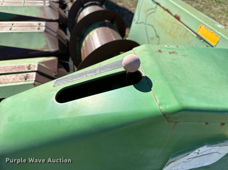 image for item KT9239 John Deere 653A  all-crop head