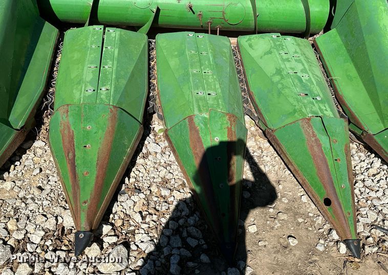 image for item KT9263 John Deere 453A  all-crop head