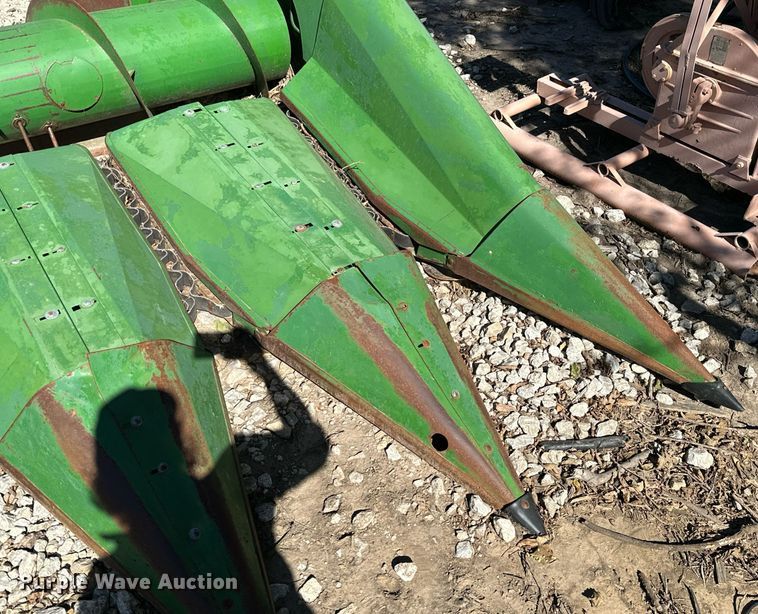 image for item KT9263 John Deere 453A  all-crop head