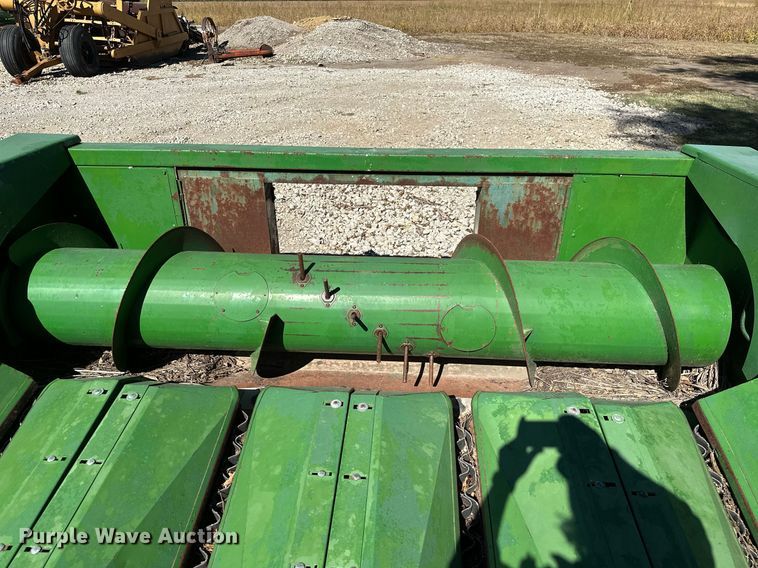 image for item KT9263 John Deere 453A  all-crop head