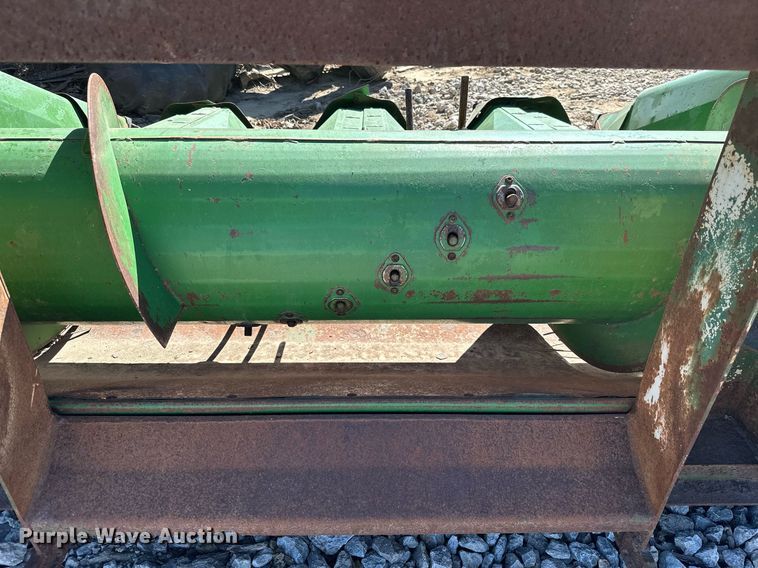 image for item KT9263 John Deere 453A  all-crop head