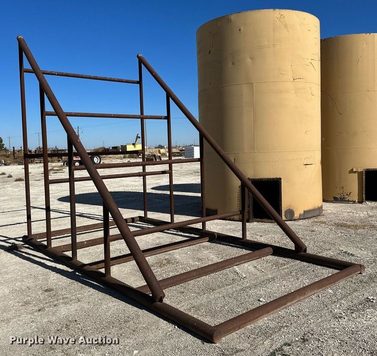 image for item KX9721 Grain bin stand with tank