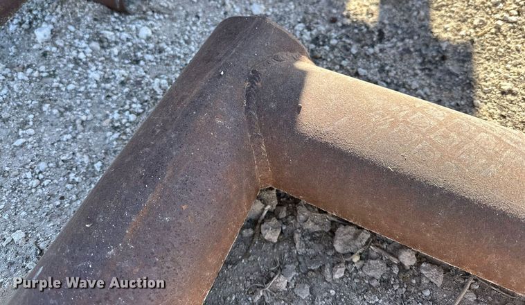 image for item KX9723 (2) grain bin stands