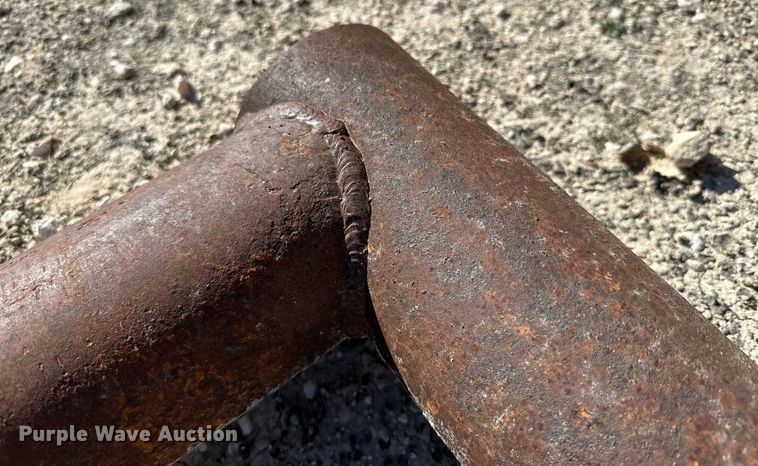 image for item KX9723 (2) grain bin stands