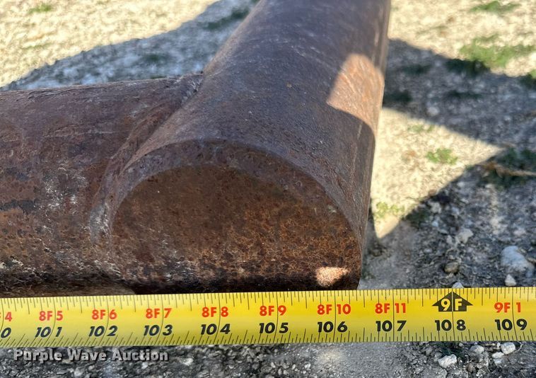 image for item KX9723 (2) grain bin stands