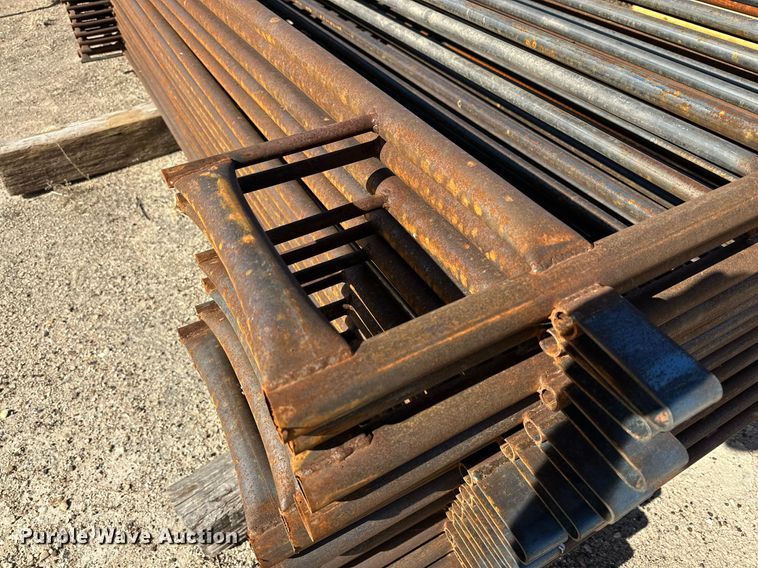 image for item KX9725 (20) fence panels 