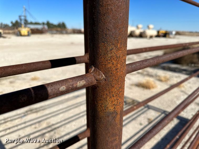 image for item KX9726 (2) fence panels