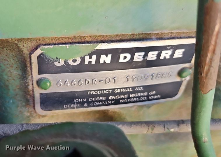 image for item LB9574 1982 John Deere 4240H  tractor