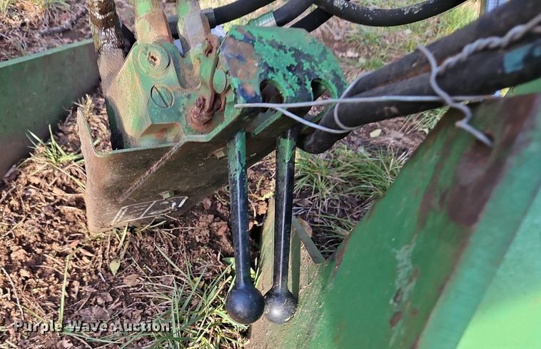image for item LB9576 John Deere 146  loader arms