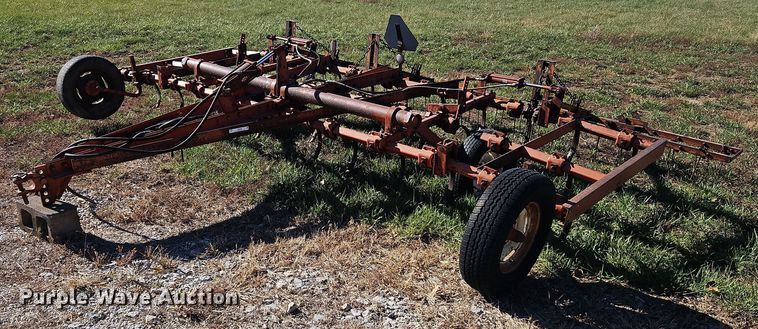 image for item LB9599 Allis-Chalmers  chisel