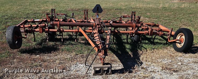 image for item LB9599 Allis-Chalmers  chisel