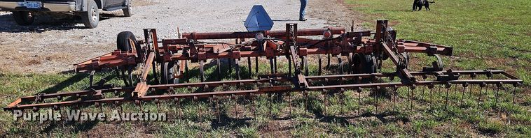 image for item LB9599 Allis-Chalmers  chisel