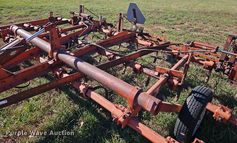 image for item LB9599 Allis-Chalmers  chisel