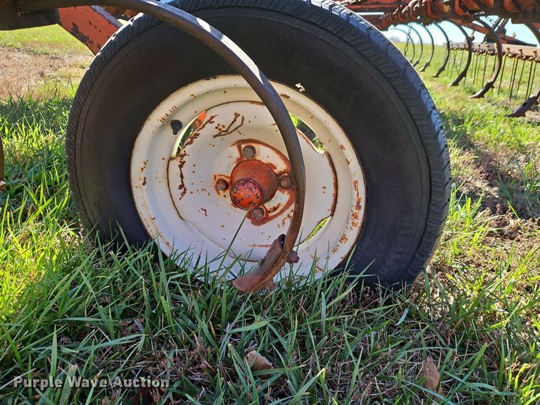 image for item LB9599 Allis-Chalmers  chisel