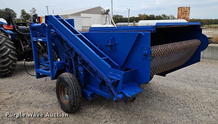 image for item LM9281 Nut Hustler 8090 nut harvester