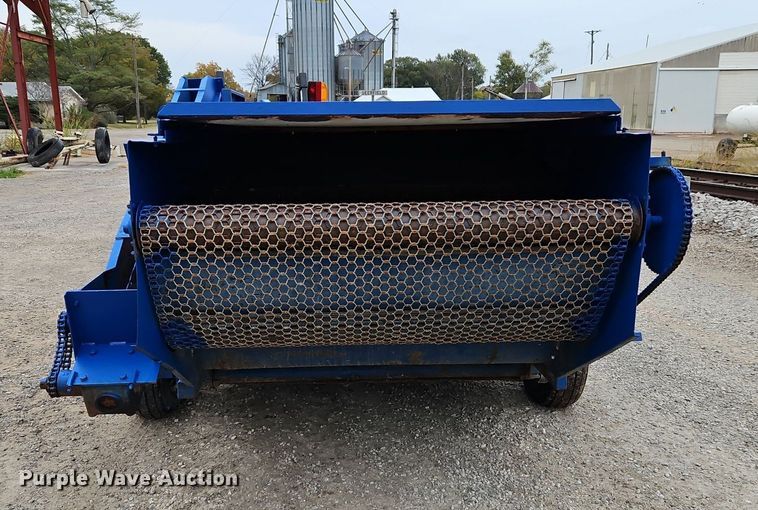 image for item LM9281 Nut Hustler 8090 nut harvester