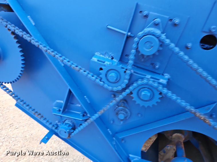 image for item LM9281 Nut Hustler 8090 nut harvester