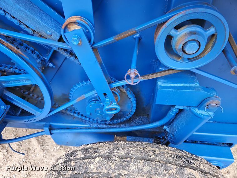 image for item LM9281 Nut Hustler 8090 nut harvester