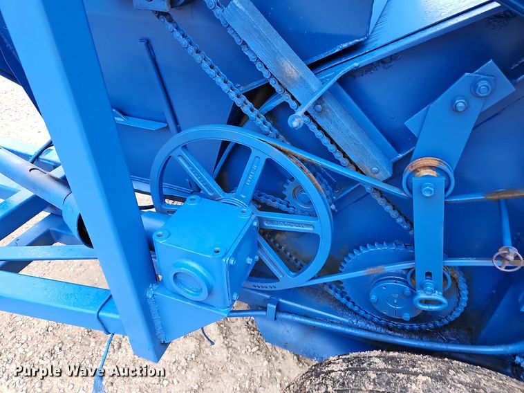 image for item LM9281 Nut Hustler 8090 nut harvester