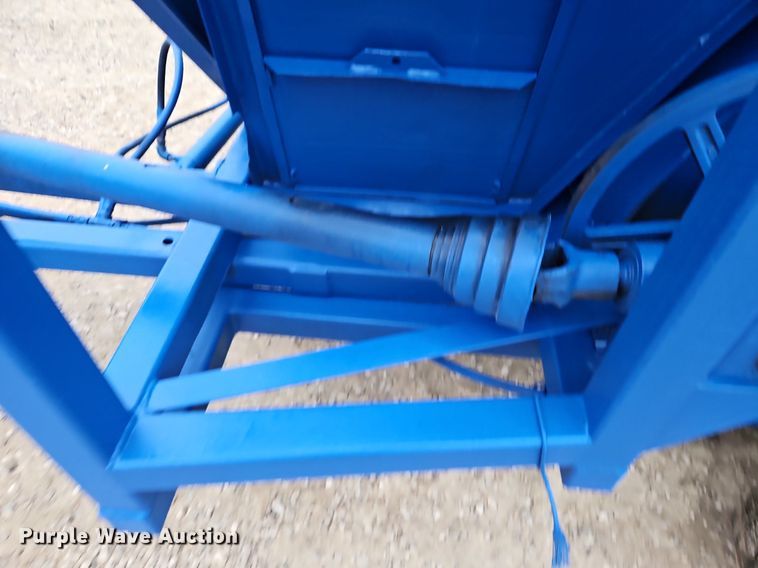 image for item LM9281 Nut Hustler 8090 nut harvester