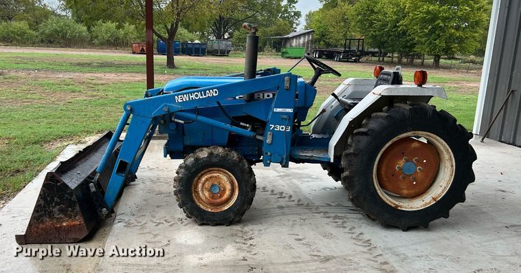 image for item LU9825 1994 Ford 1715  MFWD tractor