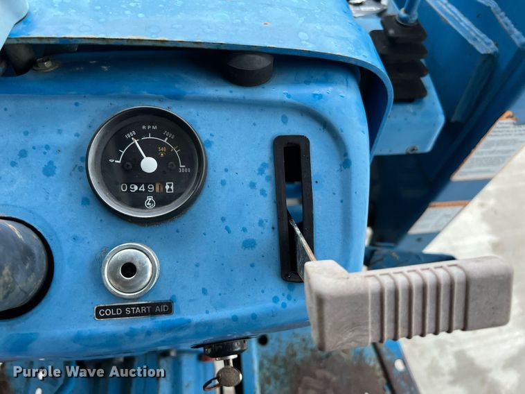 image for item LU9825 1994 Ford 1715  MFWD tractor