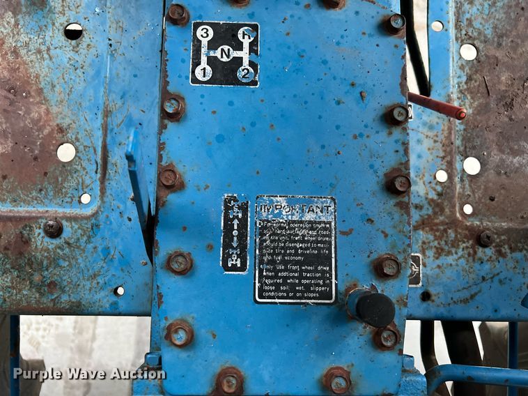 image for item LU9825 1994 Ford 1715  MFWD tractor