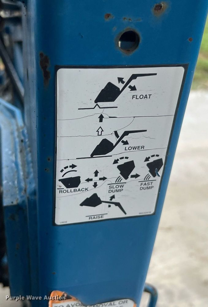 image for item LU9825 1994 Ford 1715  MFWD tractor