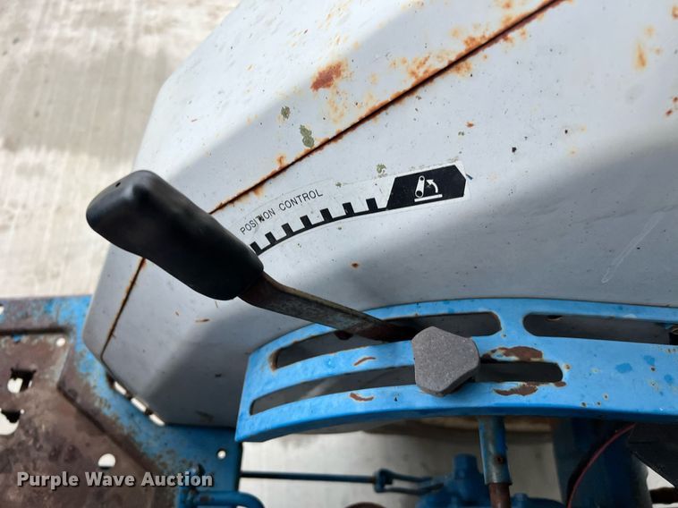 image for item LU9825 1994 Ford 1715  MFWD tractor