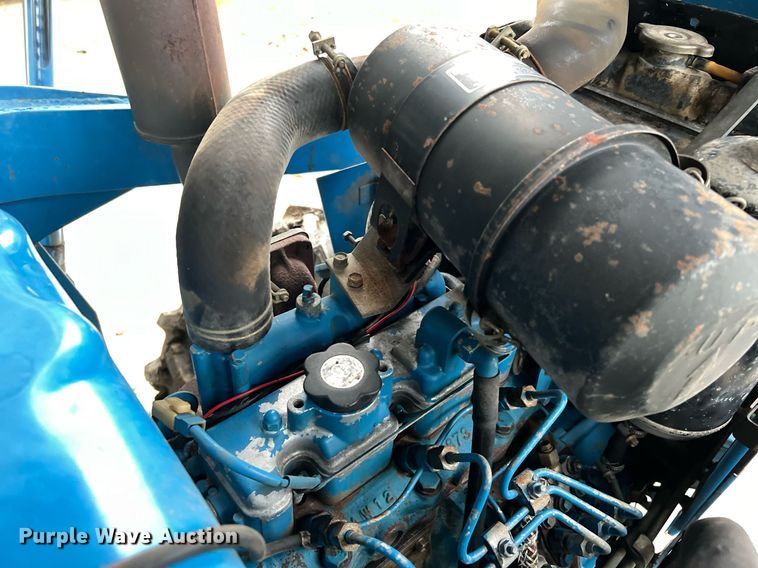 image for item LU9825 1994 Ford 1715  MFWD tractor