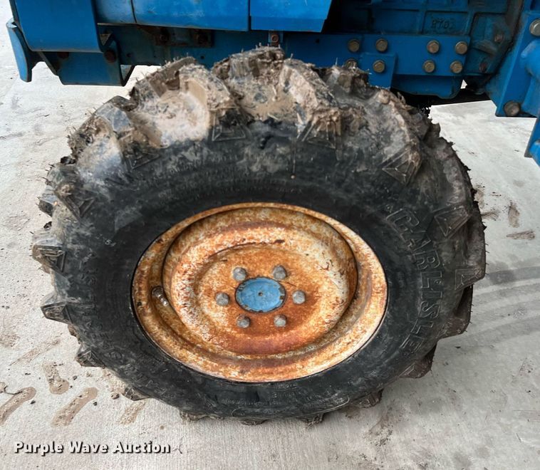 image for item LU9825 1994 Ford 1715  MFWD tractor