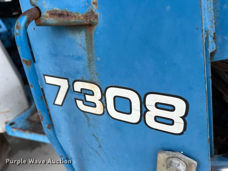 image for item LU9825 1994 Ford 1715  MFWD tractor