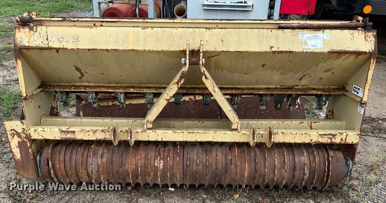 image for item LU9826 Land Pride PS1572  seeder