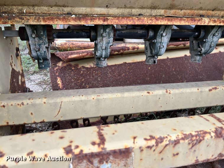 image for item LU9826 Land Pride PS1572  seeder