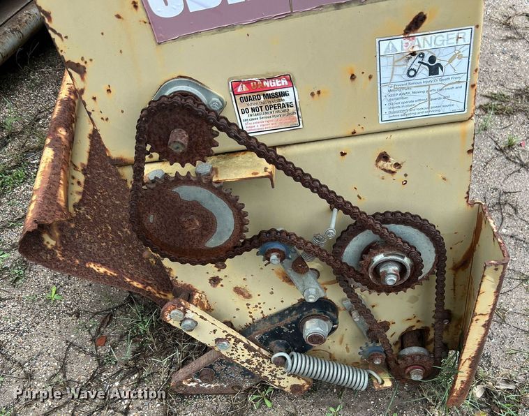 image for item LU9826 Land Pride PS1572  seeder