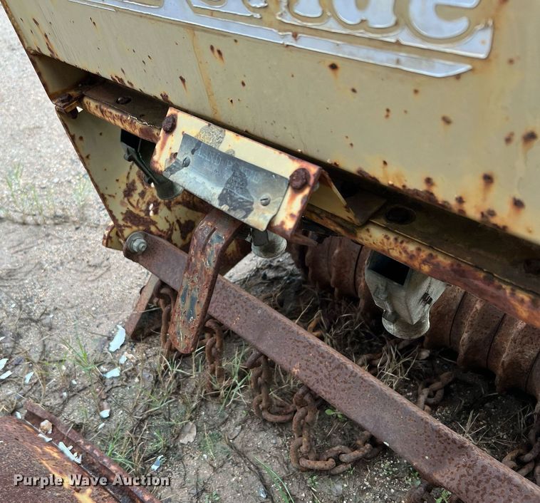 image for item LU9826 Land Pride PS1572  seeder