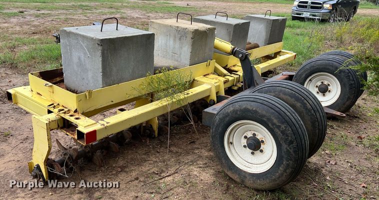 image for item LU9829 Holland AerWay 1500  aerator