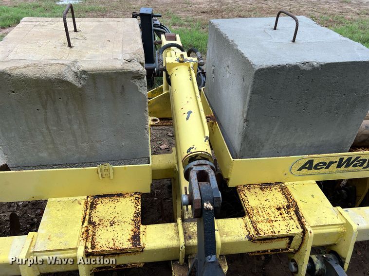 image for item LU9829 Holland AerWay 1500  aerator