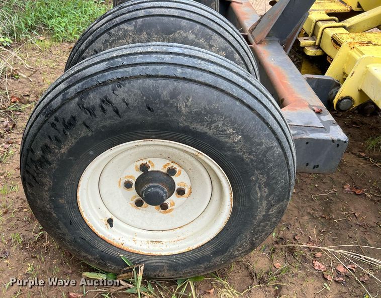 image for item LU9829 Holland AerWay 1500  aerator