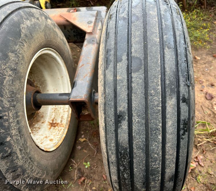 image for item LU9829 Holland AerWay 1500  aerator