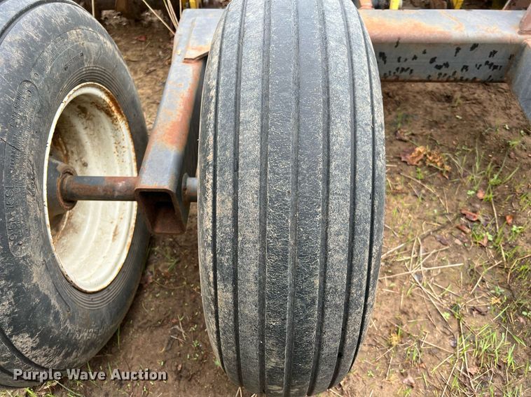 image for item LU9829 Holland AerWay 1500  aerator