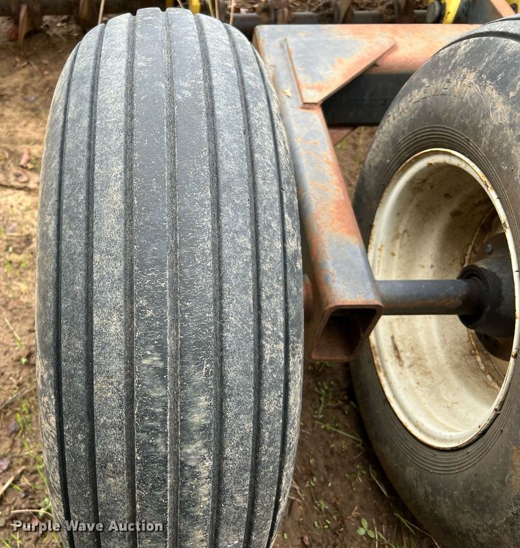 image for item LU9829 Holland AerWay 1500  aerator