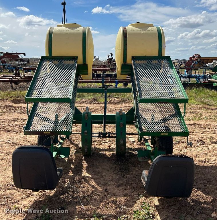 image for item MH9923 Rain-flo 1600  transplanter